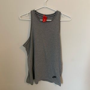 🤩 3 for $20 / Nike Grey Tank top
